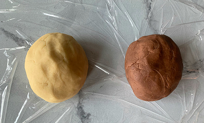 vanilla and chocolate cookie dough